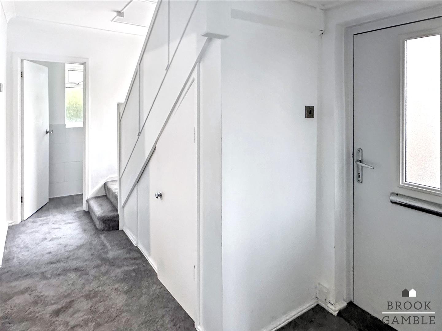 3 Bedroom House - End Terrace. Avard Crescent in Eastbourne, East Sussex 14